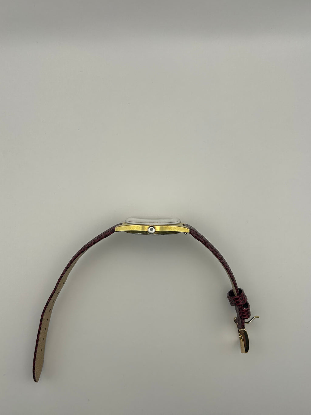 Omega Geneve ref. 136.041